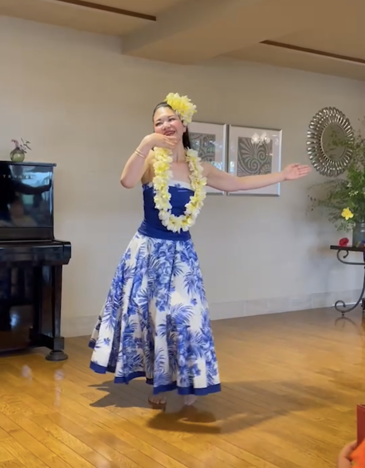 フラダンスインストラクター